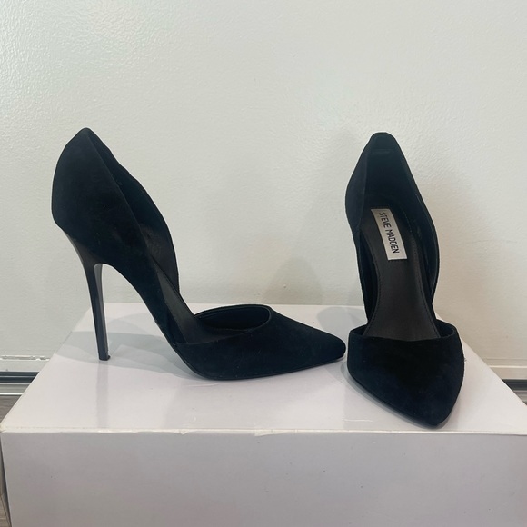 Steve Madden Black Suede Stiletto Heel - Picture 1 of 7